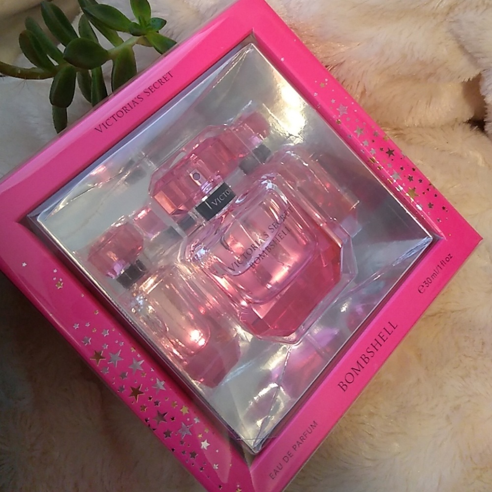VS - Bombshell